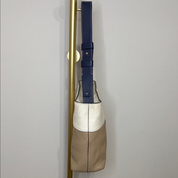 Tory Burch Pebbled Leather Tote – Neutral Colorblock – Shoulder Bag - Picture 5 of 15